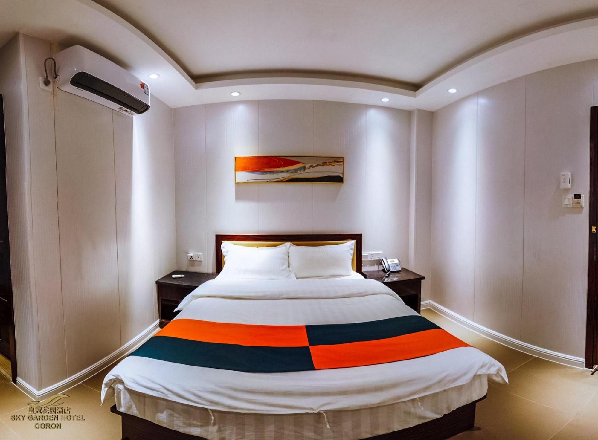 Sky Garden Hotel 코른 외부 사진